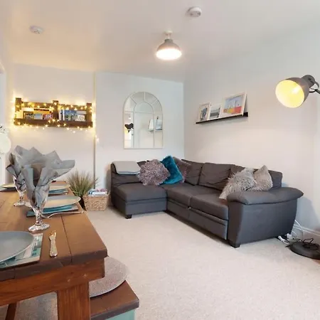 Picturesque Mews Apartment Perfect Location Steps From Harbour And Beaches Torquay Exterior photo