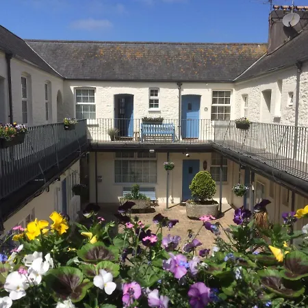 Picturesque Mews Apartment Perfect Location Steps From Harbour And Beaches Torquay Exterior photo