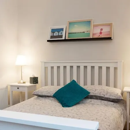 Picturesque Mews Apartment Perfect Location Steps From Harbour And Beaches Torquay Exterior photo