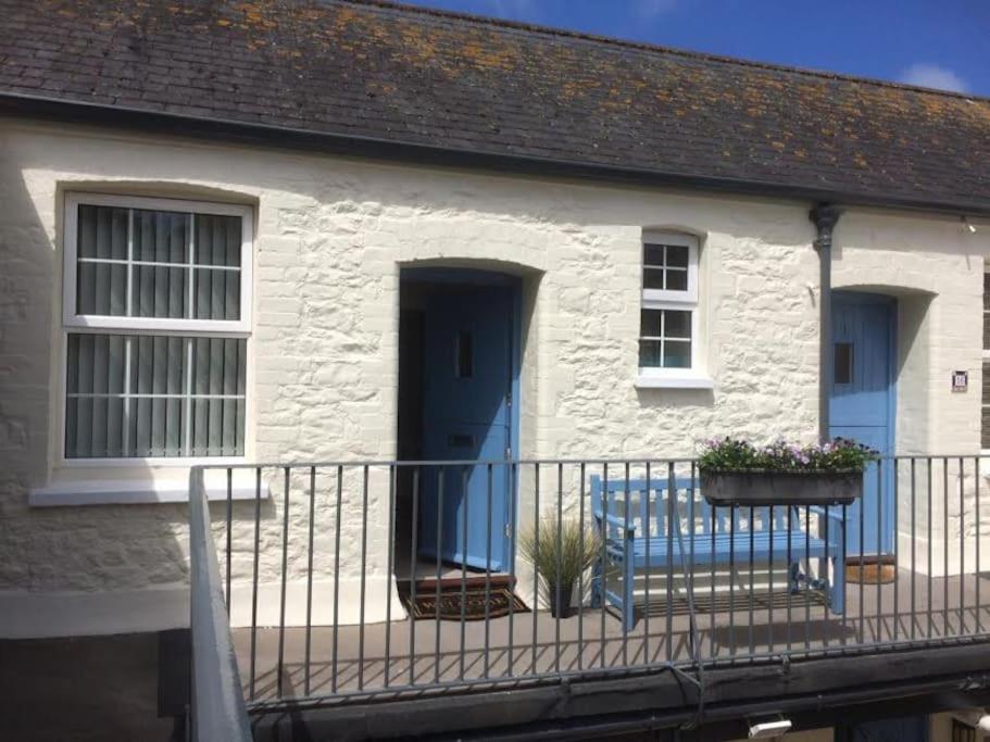 Picturesque Mews Perfect Location Steps From Harbour And Beaches Apartment Torquay
